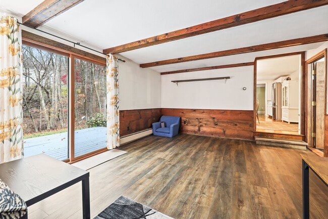 Building Photo - 138 Wildwood Cir