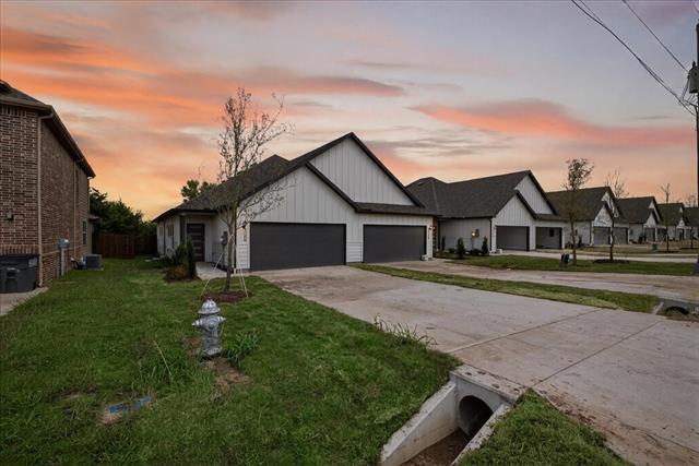 Building Photo - 122 Wood St