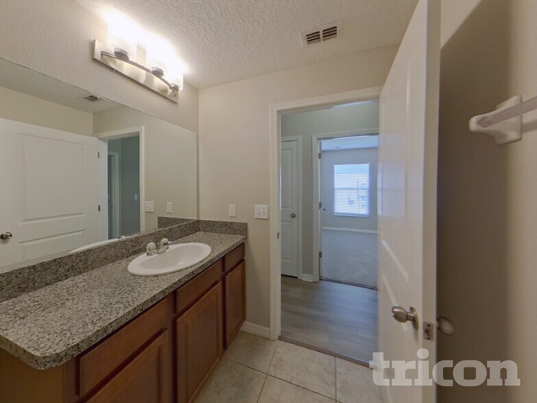 Building Photo - 8440 Hunters Fork Loop