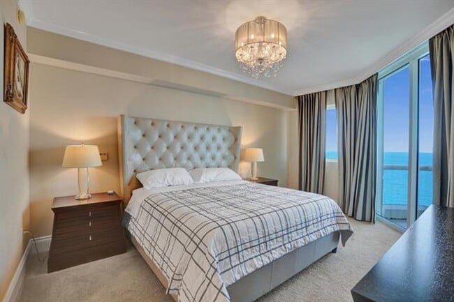 Building Photo - 17875 Collins Ave