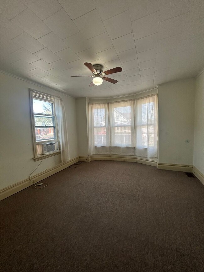 Building Photo - 7 Hummel Ave