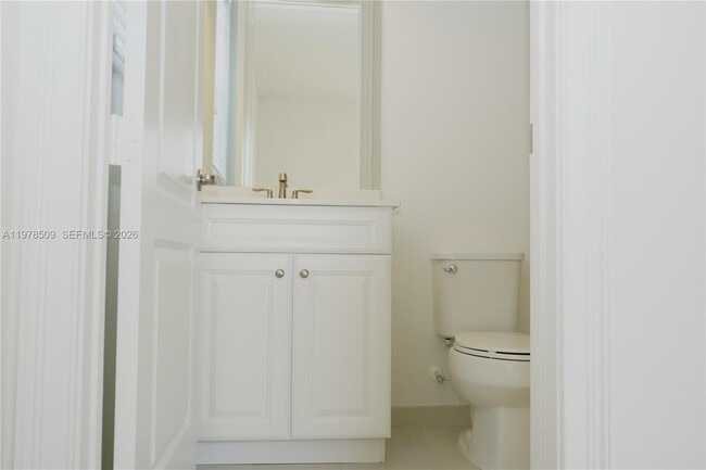 Building Photo - 9701 Blue Isle Bay