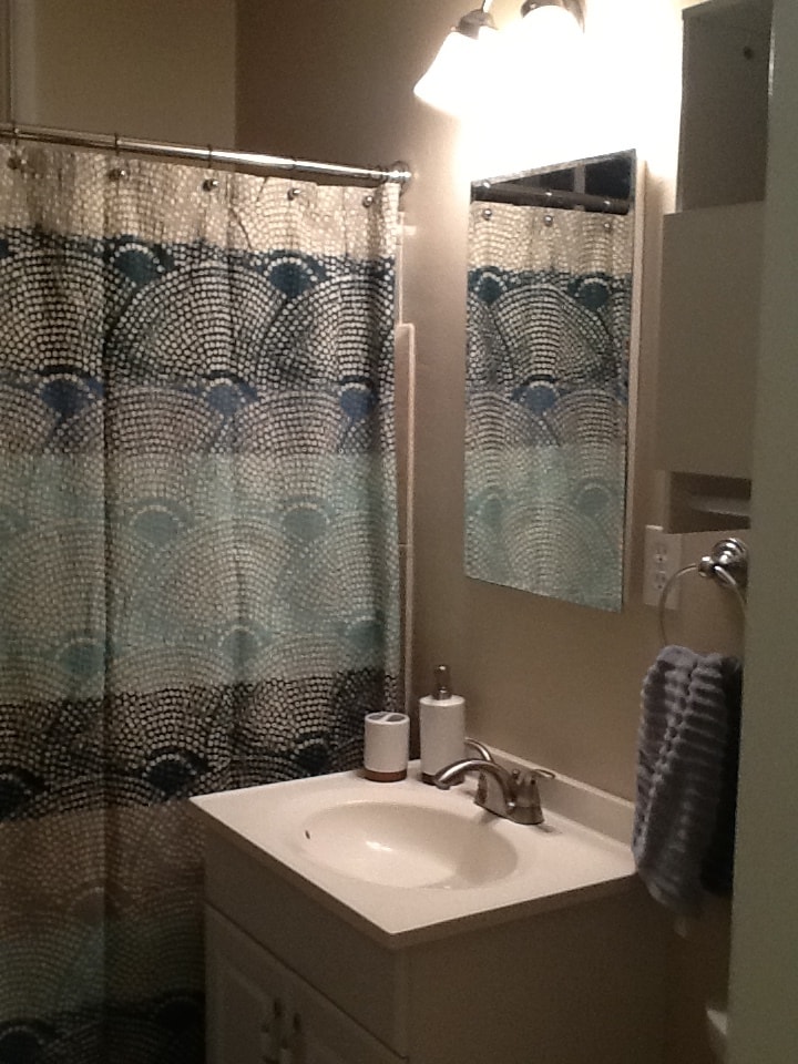 Building Photo - 536 39th W St