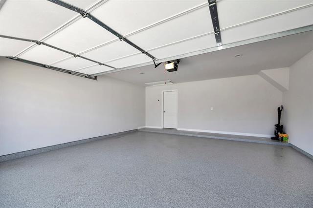 Building Photo - 1104 Superbloom Ave