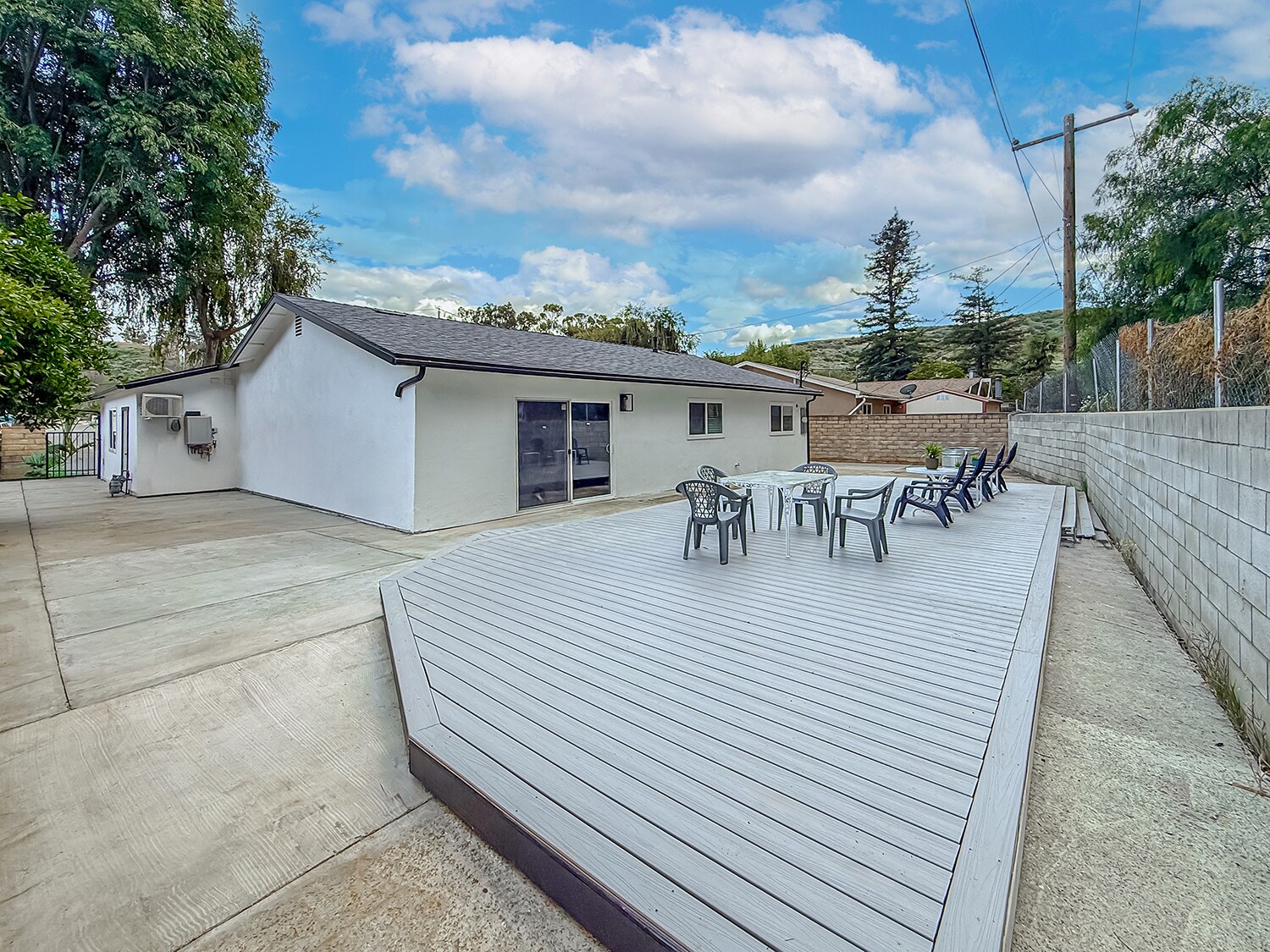 Building Photo - 717 Watson Ave