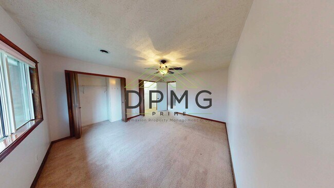 Building Photo - 114 Manchester Dr. DeWitt, MI 48820