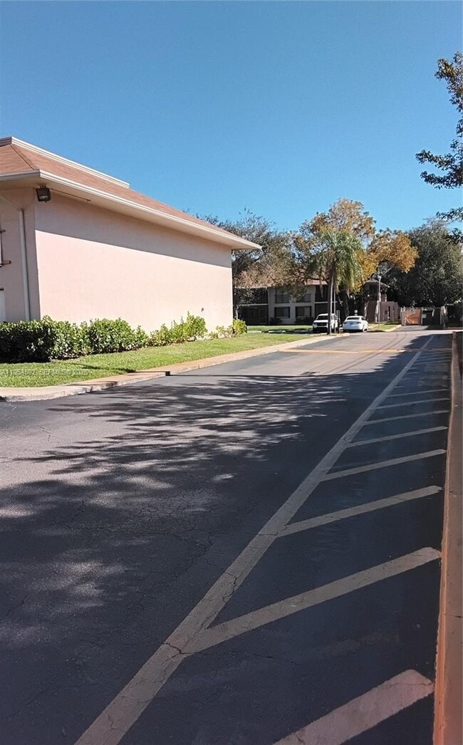 Building Photo - 5901 Washington St