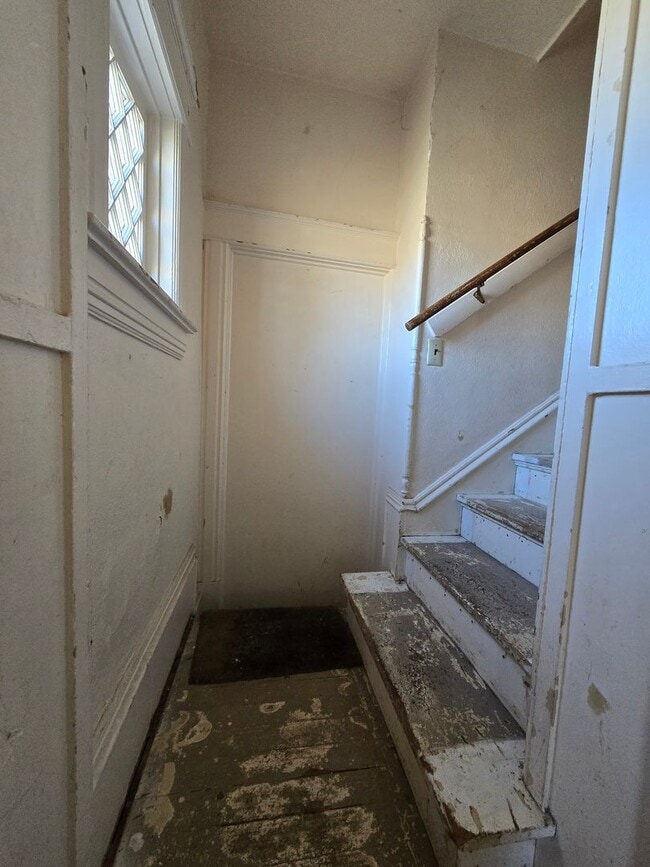 Building Photo - 1217 Palmer St