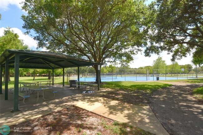 Building Photo - 10691 NW 12th Dr
