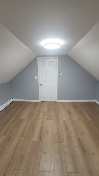 Building Photo - 571 Avenue A