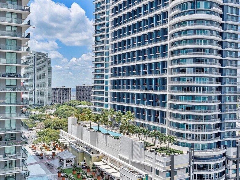 Building Photo - 1250 S Miami Ave