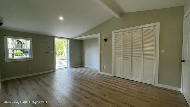 Building Photo - 129 Johnson Hill Rd