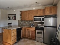 Building Photo - 130 E Kelly Ave