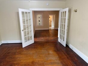 Building Photo - 36 13th St