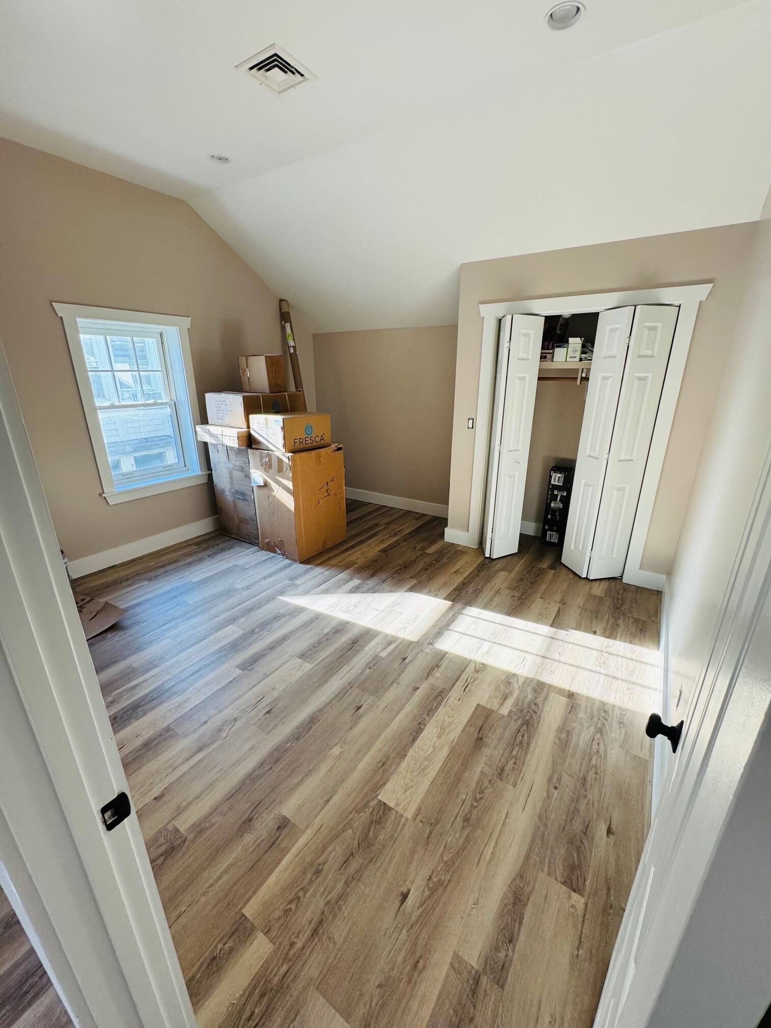 Building Photo - 34 Church St