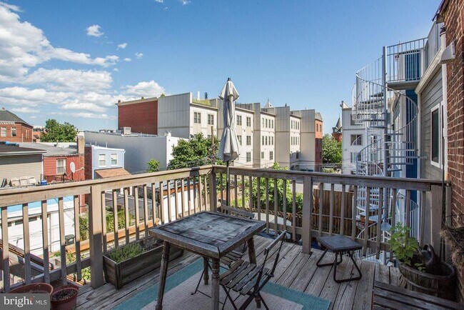 Building Photo - 1915 11th St NW