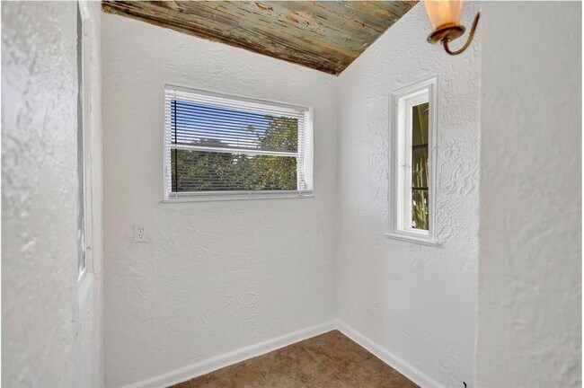 Building Photo - 1818 Florida Ave