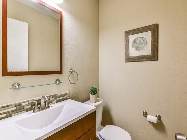 Building Photo - 14819 Cobre Valley Dr