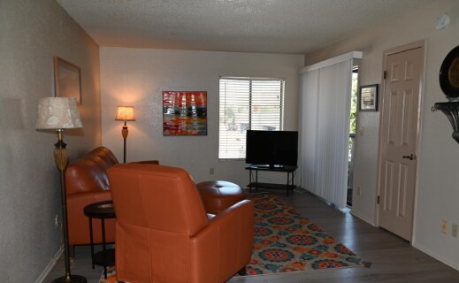 Building Photo - 8649 E Royal Palm Rd