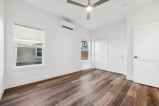 Building Photo - 22 Maiaku St