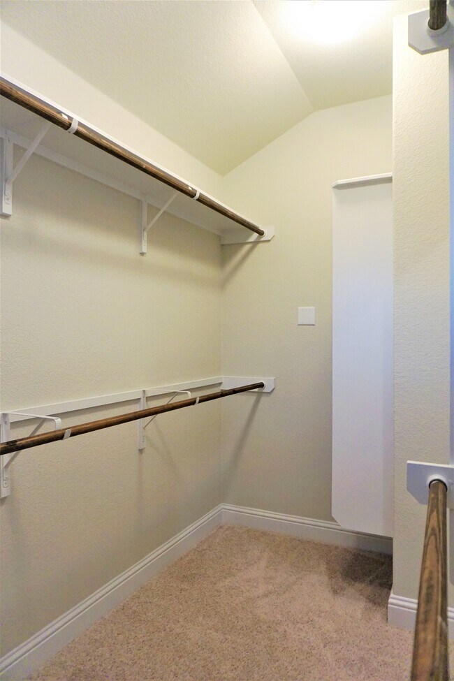 More space in primary bedroom closet - 260 Gaida Loop