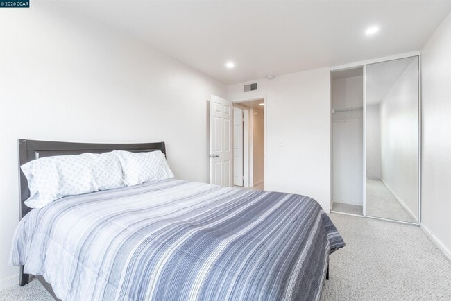 Building Photo - 1315 A St