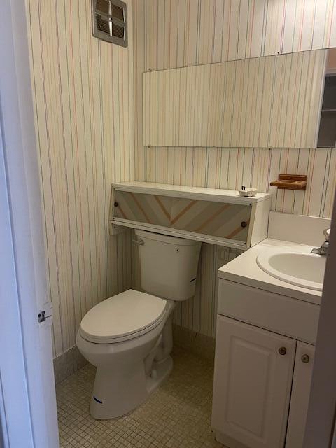 Building Photo - 14 Waltham E