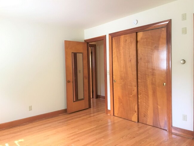 Building Photo - Everything you’ve been dreaming of is here...