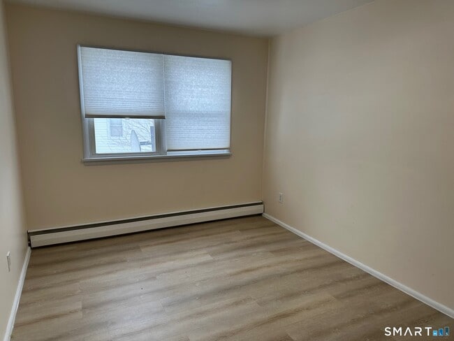 Building Photo - 287 East St