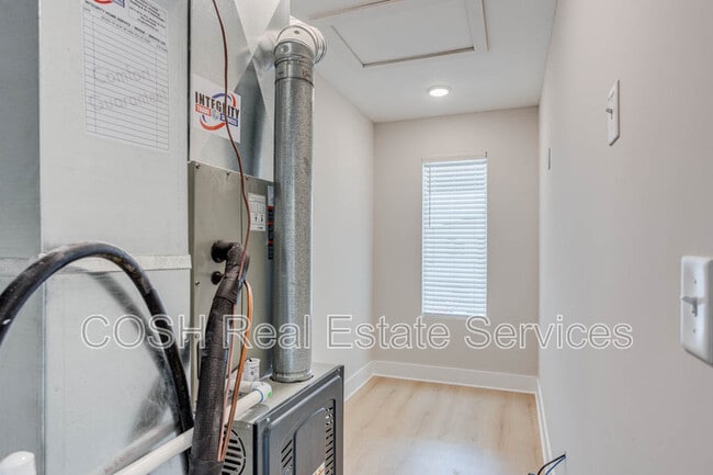 Building Photo - 3574 N Tyler Ct