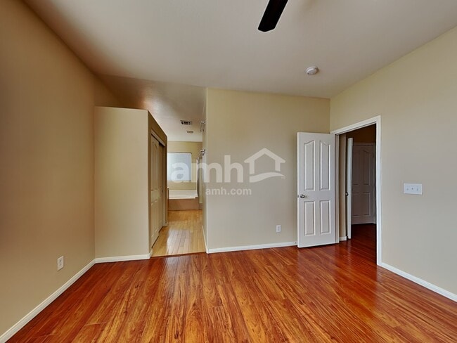 Building Photo - 7208 Rolling Shore Ct