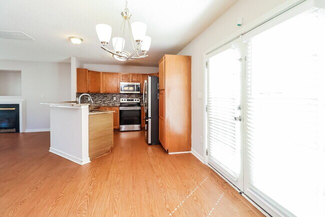 Building Photo - 6720 Fortescue Dr