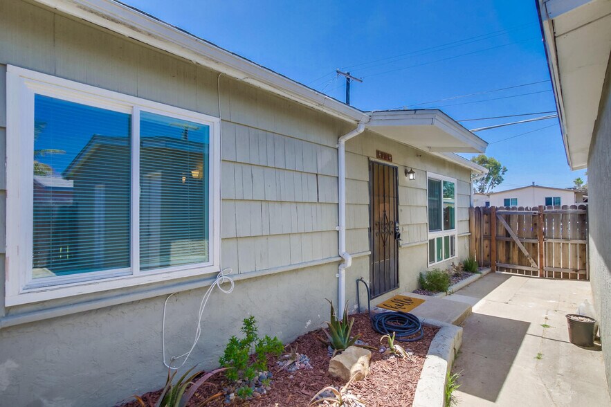 Building Photo - 4114 Fond du Lac Ave