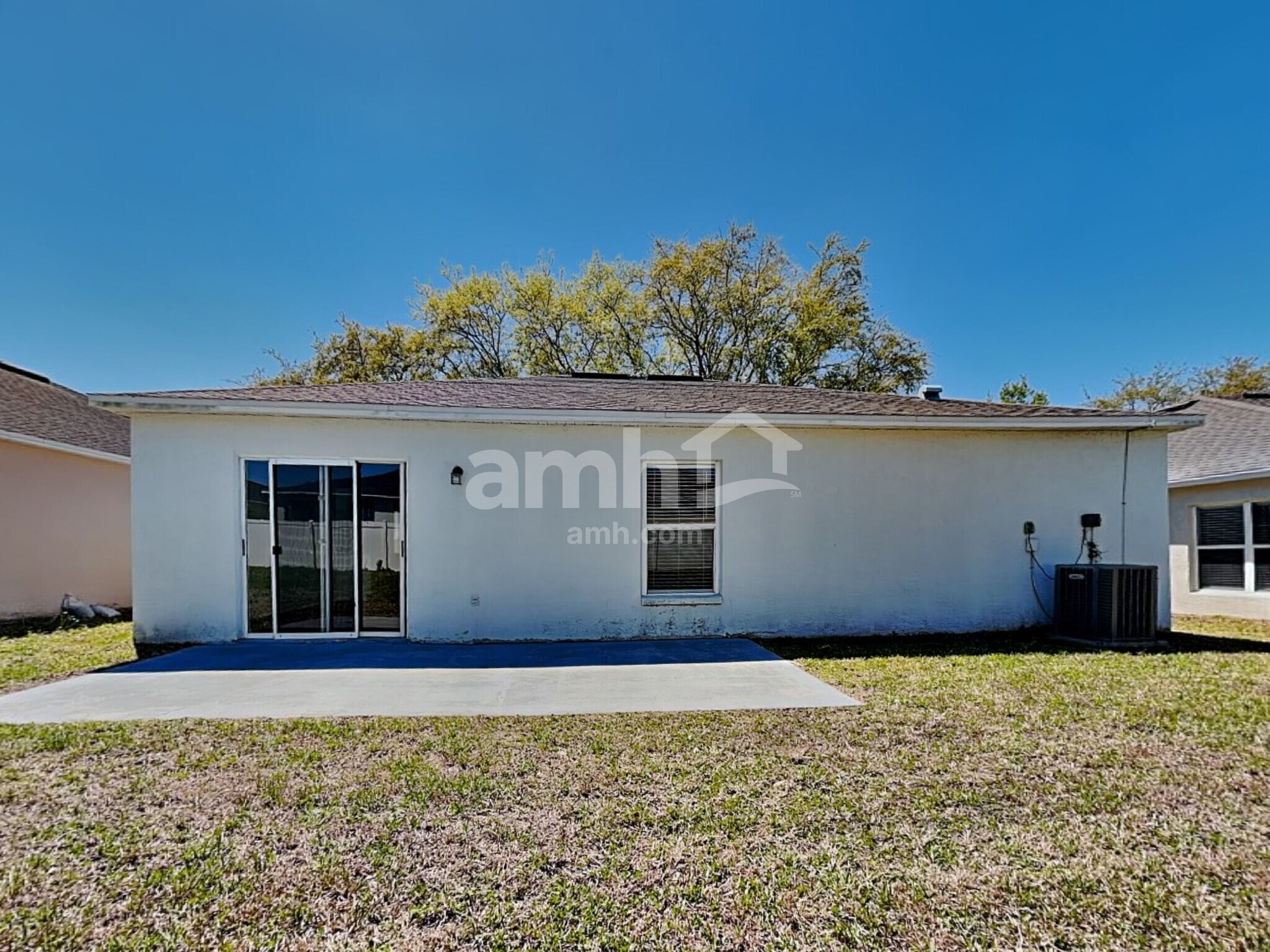 Building Photo - 25209 Hyde Park Blvd