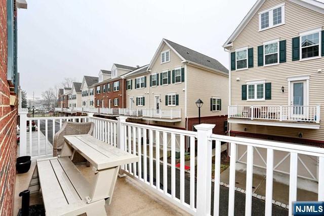 Building Photo - 4-12-30 30th St