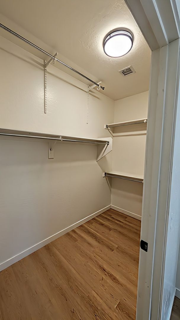 Building Photo - 29810 N Little Leaf Dr