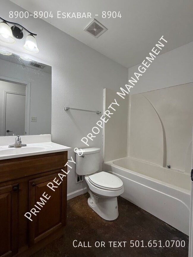 Building Photo - 8900-8904 Eskabar-8904