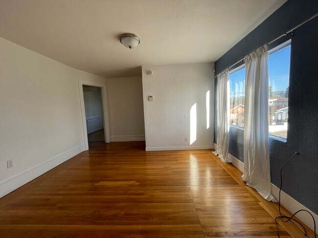 Living Room - 1230 Burnett St