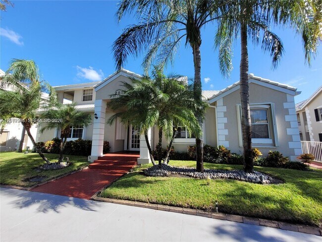 Building Photo - 2881 N Oakland Forest Dr