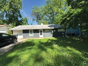 Building Photo - Single Family Home in Ruskin - All Voucher...