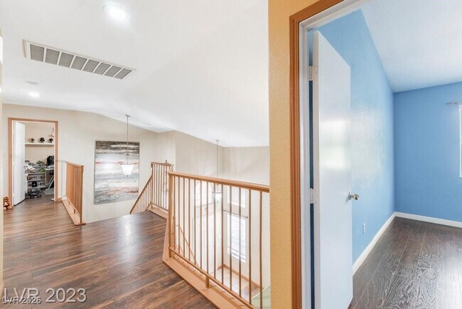 Building Photo - 1216 Olvera Way