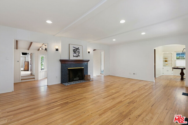 Building Photo - 3101 Cardiff Ave