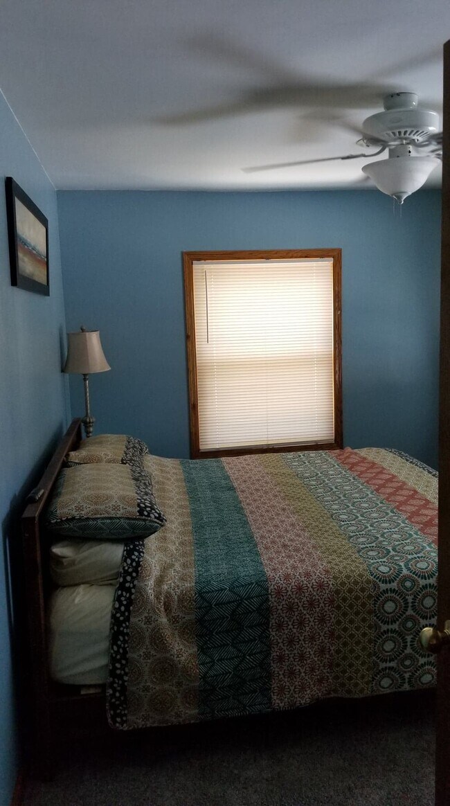 Bedroom 2 - 1040 Cedar St