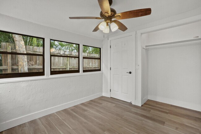 Building Photo - 422 Kanuga Dr