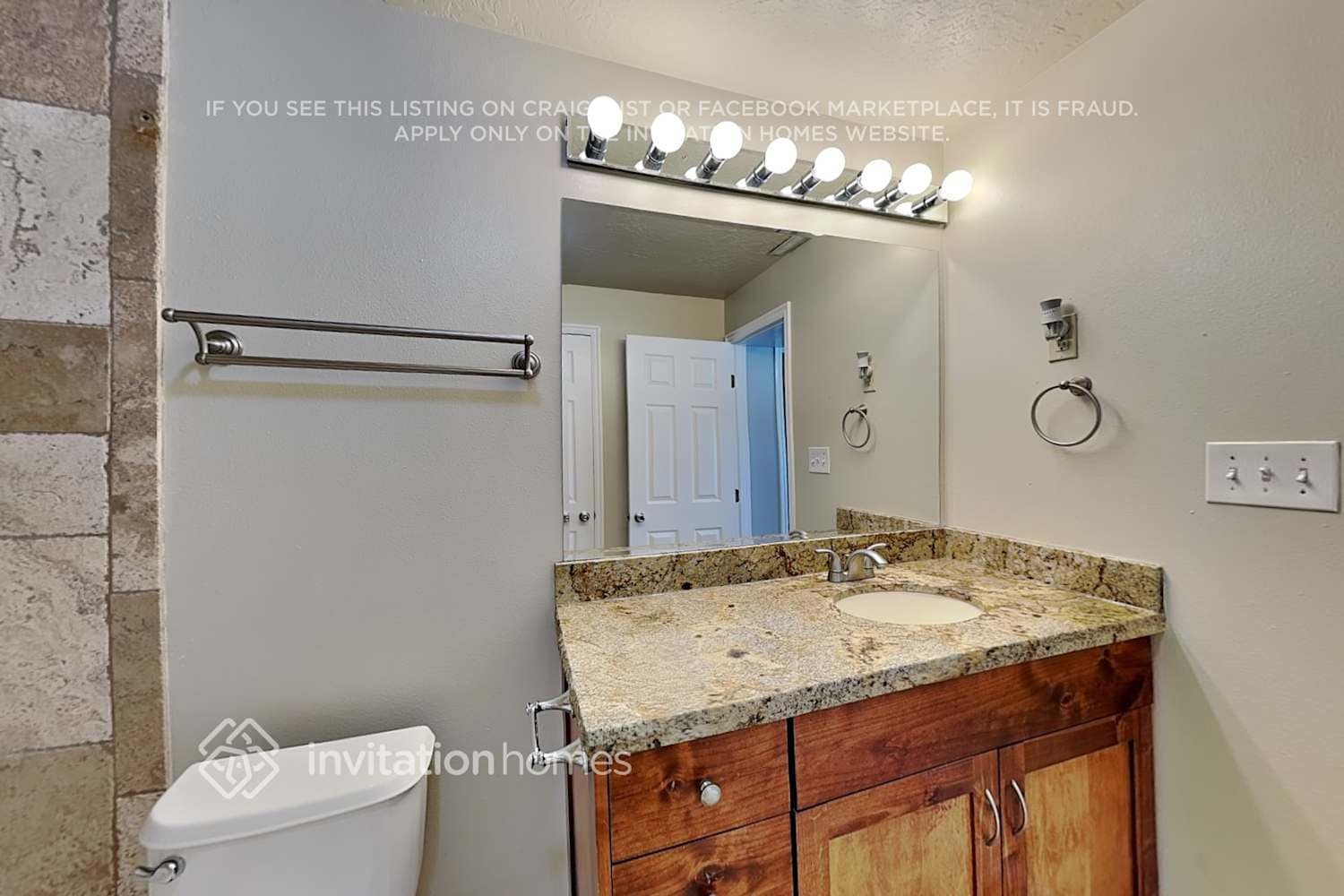 Building Photo - 4581 W Mina Deoro Dr
