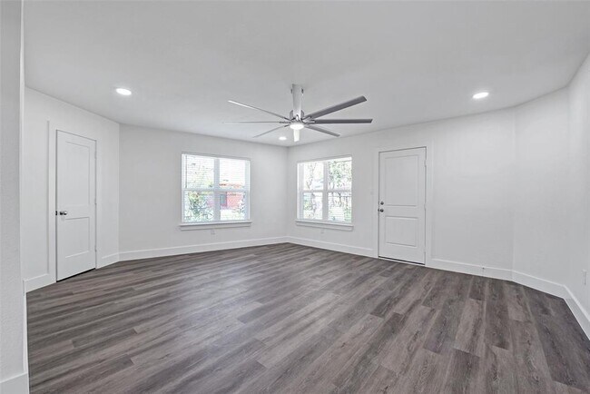 Building Photo - 4074 Cheena Dr