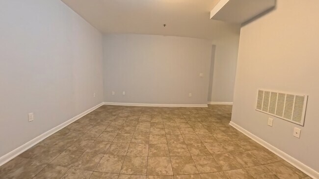 Floorplan - 74 S. Munn Ave