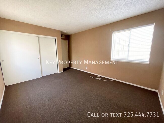Building Photo - 5340 Retablo Ave