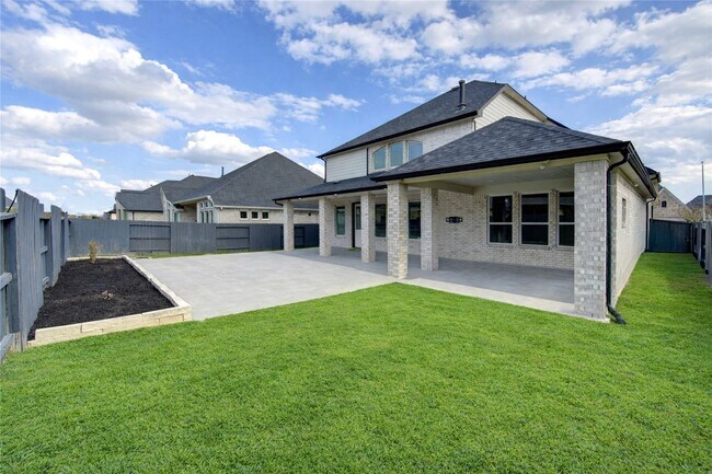 Building Photo - 28918 Woods Rose Ct