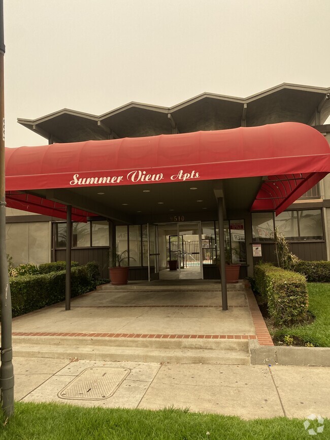 Entrance - Summer View Apartment Homes